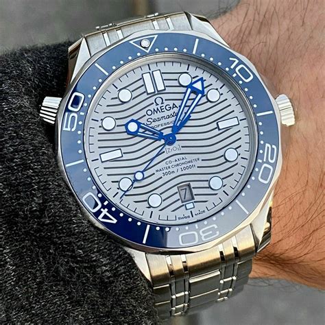 omega smp 300 ceramic